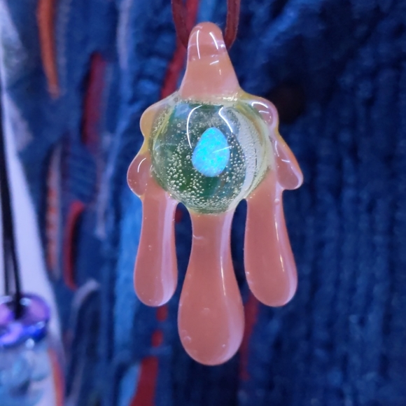 Pendant with opal - Picture 1 of 2